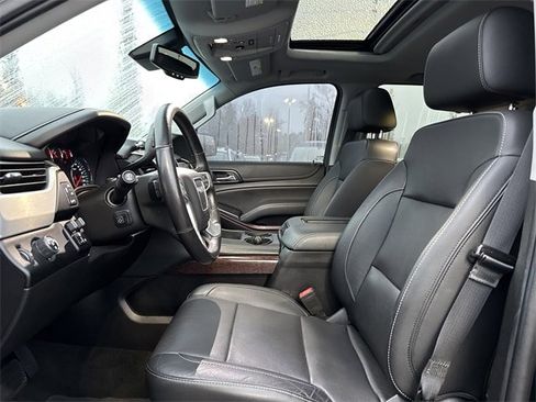 Used 2018 GMC Yukon XL SLT w/ Premium Edition image 10