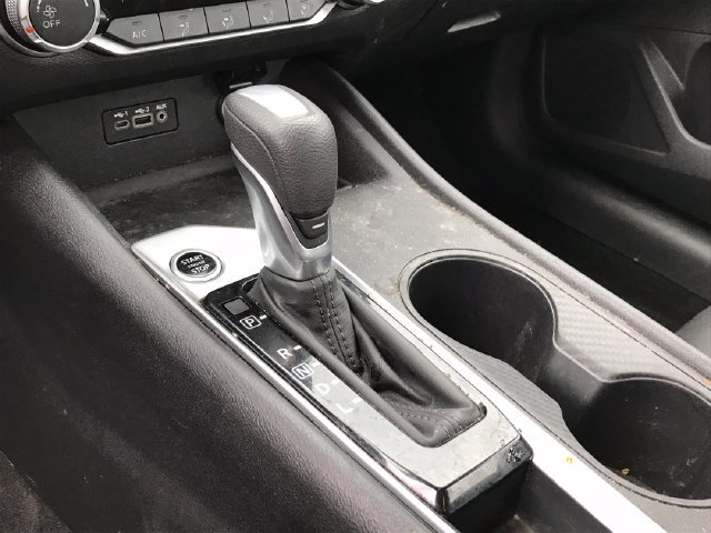 Used 2025 Nissan Altima 2.5 SV FWD image 10