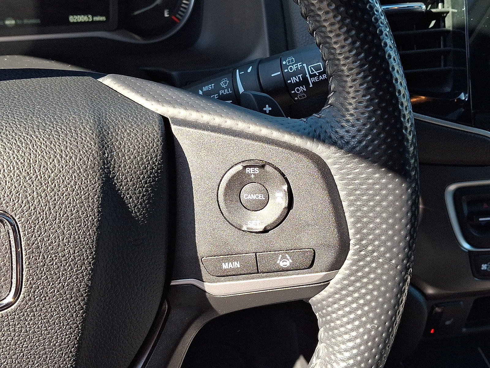 Used 2025 Honda Passport EX-L image 23