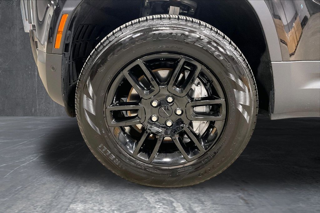 Used 2026 Land Rover Defender 110 S AWD/4WD image 35