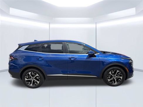 Used 2024 Kia Sportage EX FWD image 5