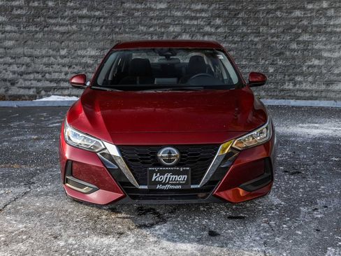 Used 2023 Nissan Sentra SV image 3