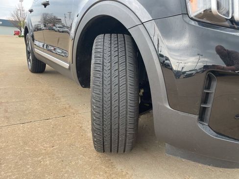 Used 2025 Kia Telluride S AWD/4WD image 18