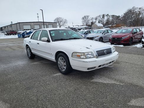 Used 2008 Mercury Grand Marquis GS image 15