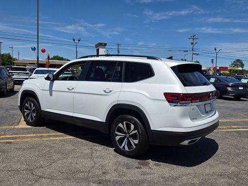 New 2026 Volkswagen Atlas SE FWD image 9