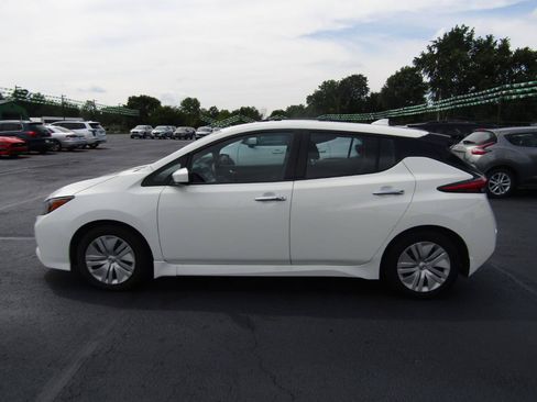 Used 2022 Nissan Leaf S FWD image 4