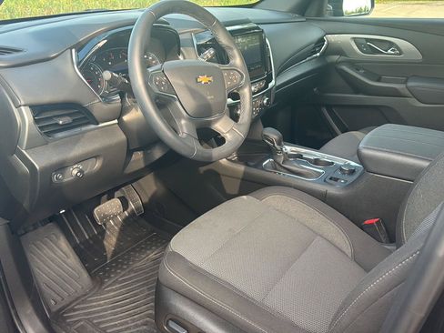 Used 2023 Chevrolet Traverse LT AWD/4WD image 11