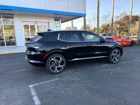 New 2026 Chevrolet Equinox EV LT image 15