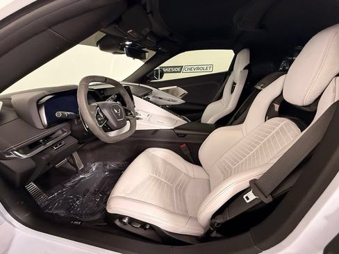 Used 2024 Chevrolet Corvette Stingray Preferred Cpe w/ Z51 Performance Package RWD image 25