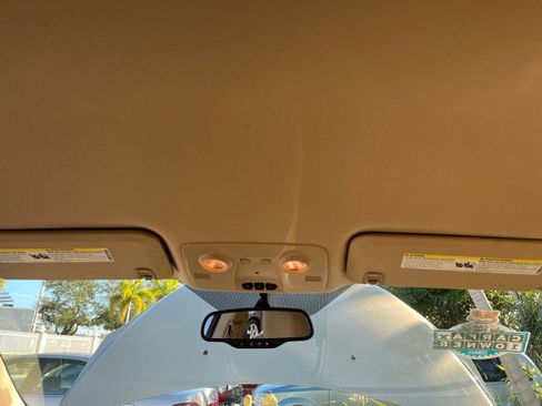 Used 2011 Buick Enclave CXL image 35