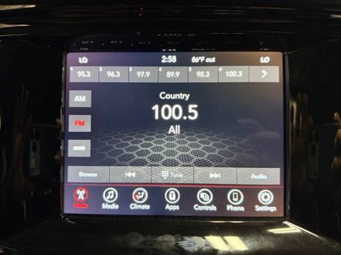 Used 2022 Dodge Durango SXT w/ Anodized Platinum Package AWD/4WD image 38