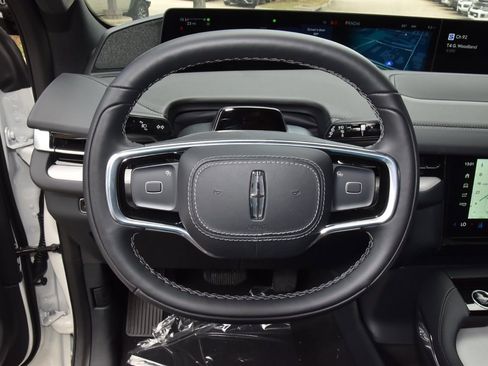 New 2026 Lincoln Navigator L Reserve w/ Jet Appearance Package AWD/4WD image 23