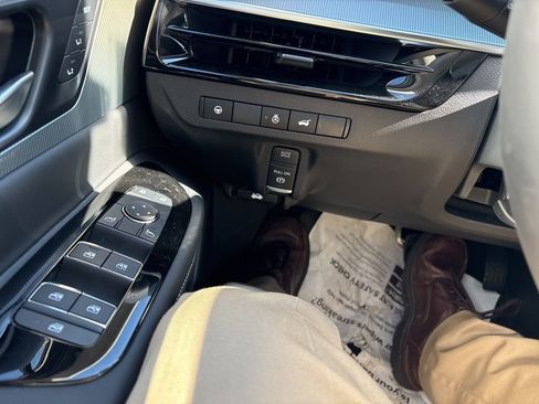 New 2025 Nissan Murano SL AWD/4WD image 23