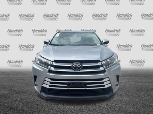 Used 2019 Toyota Highlander Limited AWD/4WD image 3