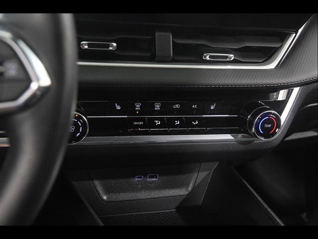 Used 2026 Chevrolet Equinox LT FWD image 16