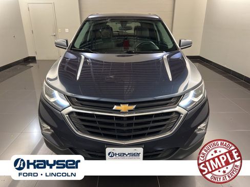 Used 2018 Chevrolet Equinox LT image 2