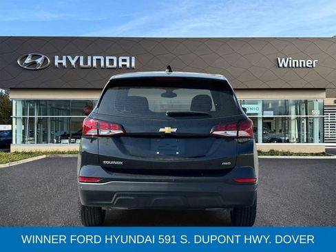 Used 2022 Chevrolet Equinox LS image 4