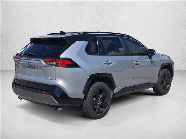 Used 2019 Toyota RAV4 XSE w/ XSE Weather Package AWD/4WD image 5