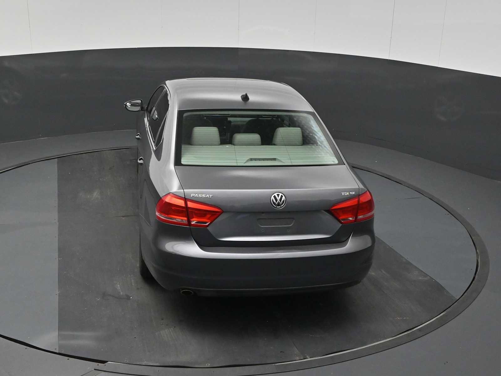 Used 2012 Volkswagen Passat TDI SE FWD image 23