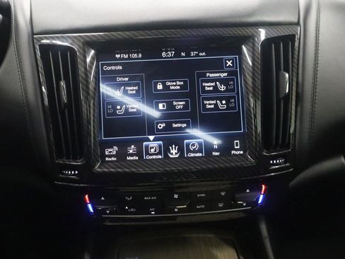 Used 2017 Maserati Levante S image 29