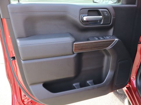 Used 2020 Chevrolet Silverado 1500 LT Trail Boss image 13