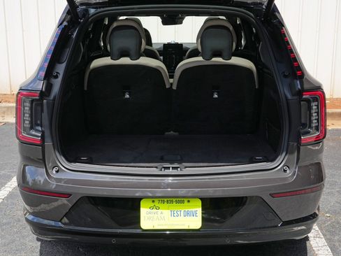 Used 2025 Volvo EX90 Ultra AWD/4WD image 10