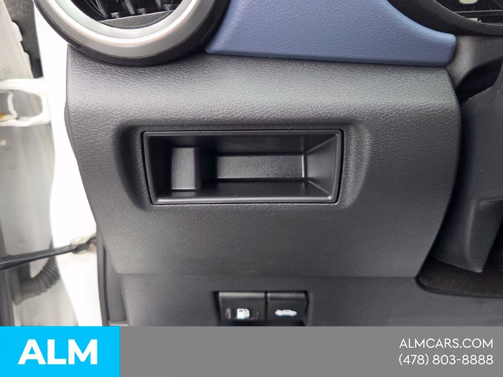 Used 2024 Nissan Versa SV FWD image 32
