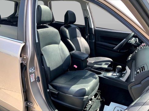 Used 2015 Subaru Forester 2.5i Limited AWD/4WD image 8