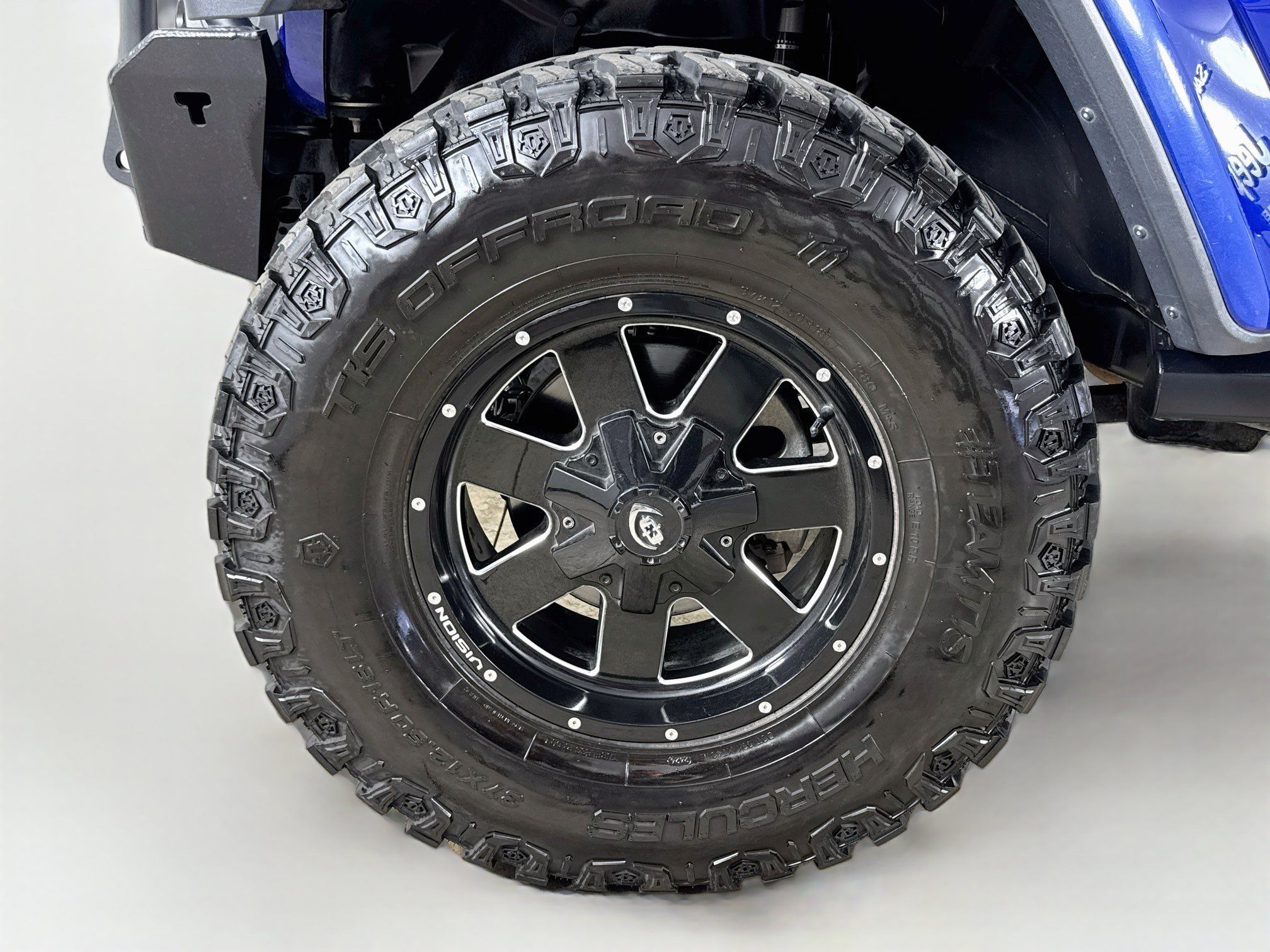 Used 2018 Jeep Wrangler Unlimited Sahara AWD/4WD image 26