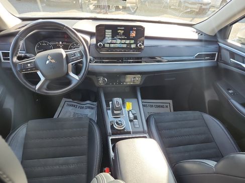 Used 2024 Mitsubishi Outlander SE AWD/4WD image 13
