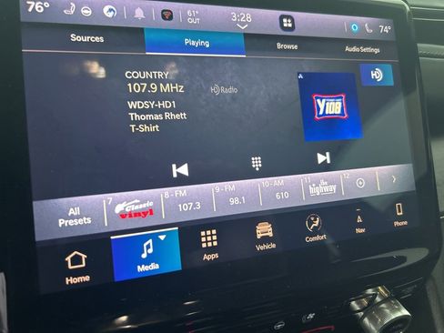 Certified 2022 Jeep Grand Cherokee L Overland w/ Advanced Protech Group III image 6