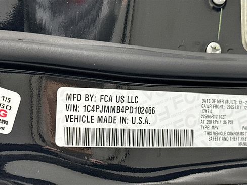 Used 2023 Jeep Cherokee Altitude Lux image 31