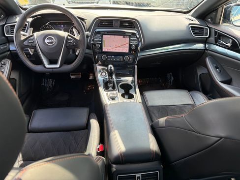 Used 2023 Nissan Maxima SR w/ Sport Mat Group FWD image 15