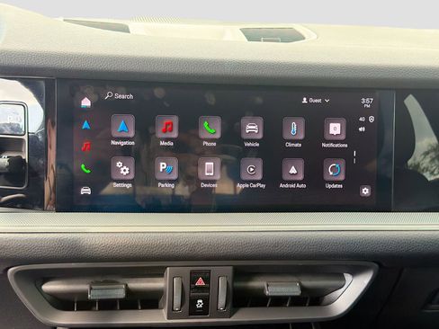 Used 2024 Porsche Cayenne image 32