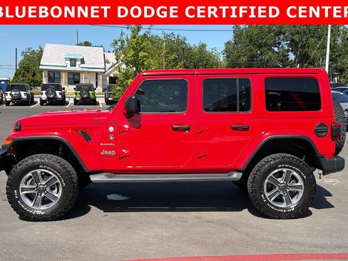 Used 2020 Jeep Wrangler Unlimited Sahara w/ LED Lighting Group AWD/4WD image 8