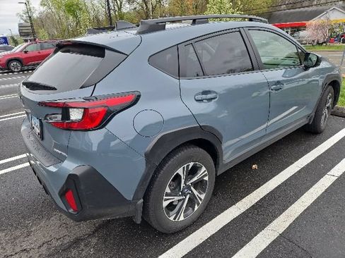 Used 2024 Subaru Crosstrek 2.0i Premium AWD/4WD image 6