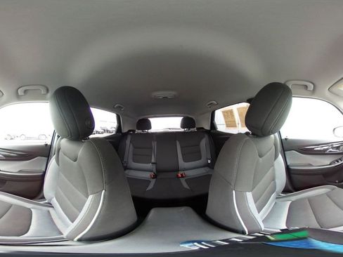 Used 2025 Chevrolet TrailBlazer LT image 39