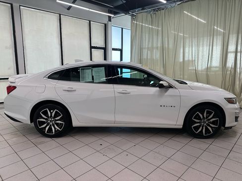 Certified 2024 Chevrolet Malibu RS w/ LPO, Floor Liner Package image 3