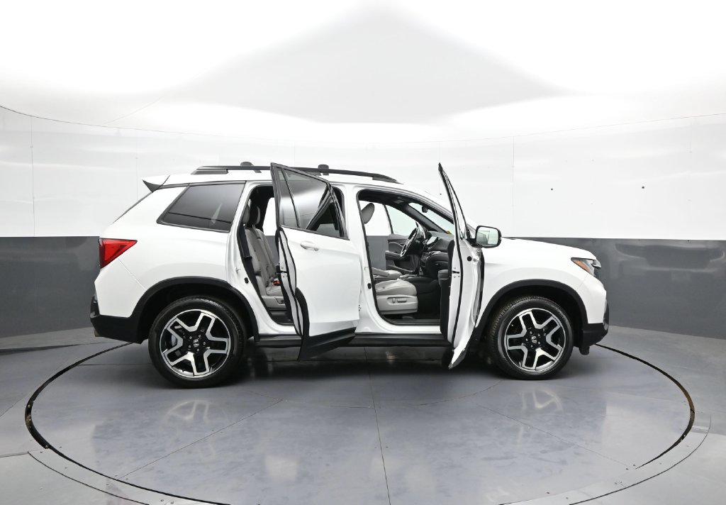 Certified 2022 Honda Passport Elite image 44