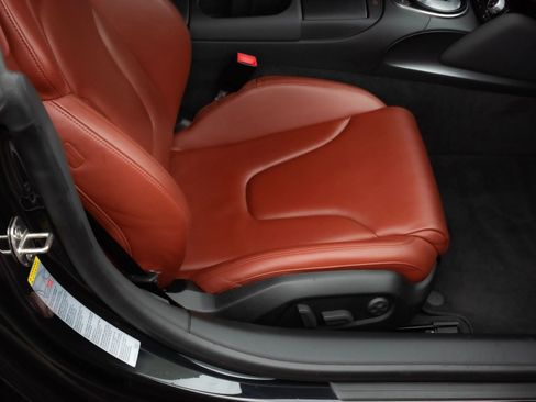 Used 2010 Audi R8 V10 image 18