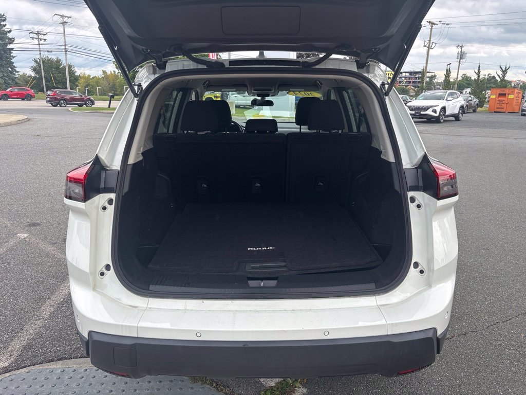 Used 2024 Nissan Rogue S AWD/4WD image 24