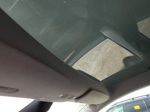 Used 2024 Tesla Model Y Long Range image 8