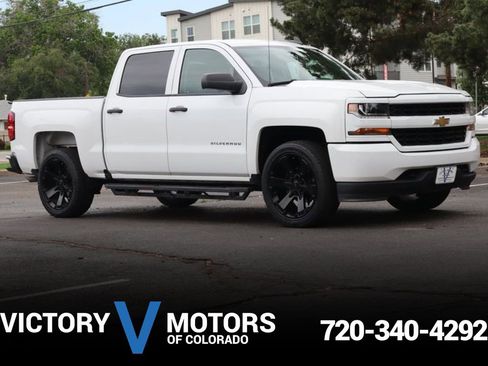 Used 2018 Chevrolet Silverado 1500 Custom w/ Custom Value Package RWD image 1