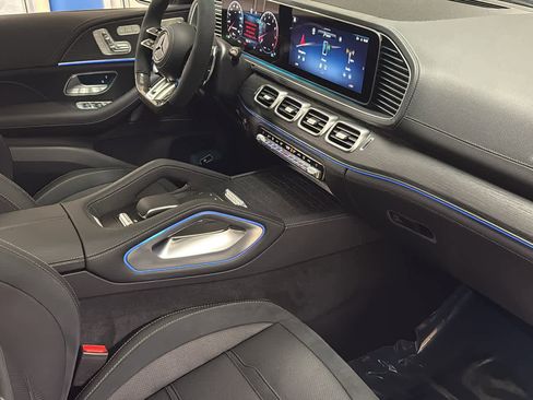 New 2026 Mercedes-Benz GLE 53 AMG 4MATIC Coupe image 38