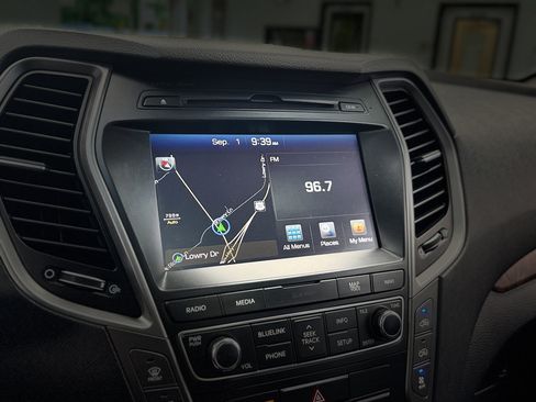 Used 2018 Hyundai Santa Fe AWD w/ SE Ultimate Tech Package 03 image 24