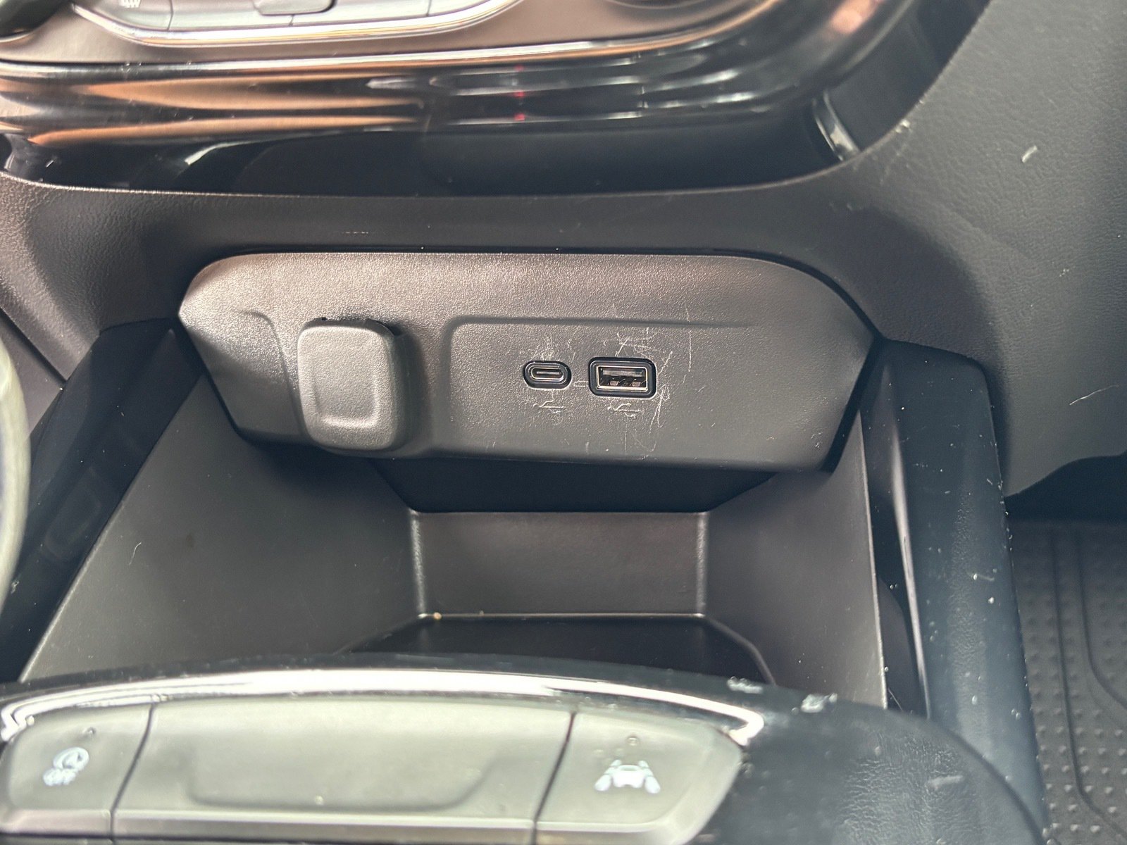 Used 2025 Chevrolet Trax ACTIV w/ Driver Confidence Package FWD image 15