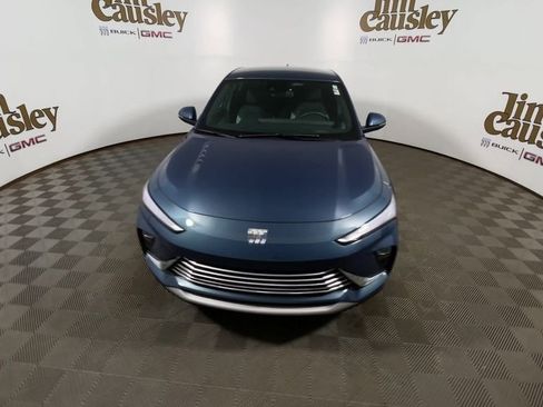 Used 2024 Buick Envista Preferred w/ Convenience I Package image 3