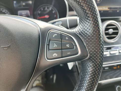 Used 2018 Mercedes-Benz GLC 300 4MATIC w/ Multimedia Package image 36