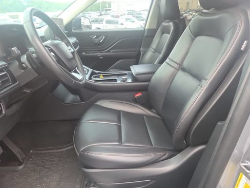 Used 2024 Lincoln Aviator 2WD w/ Premium Package image 23