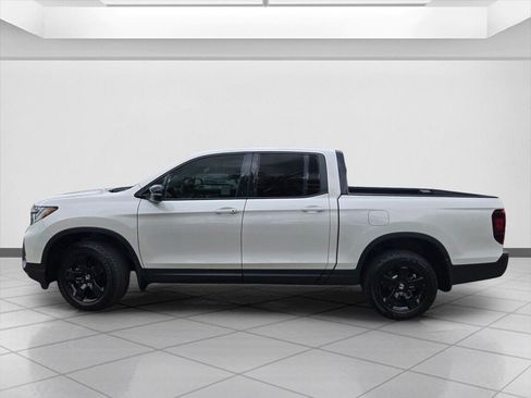 Certified 2024 Honda Ridgeline Black Edition image 8